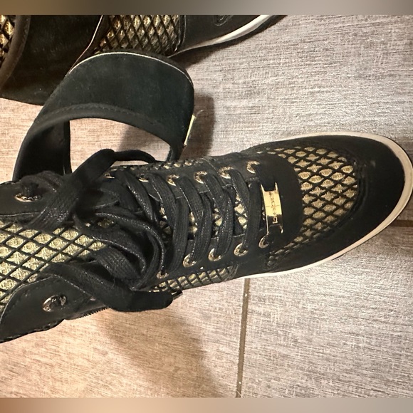 Brand new Bebe sport sneakers with elevated wedge - Picture 4 of 7